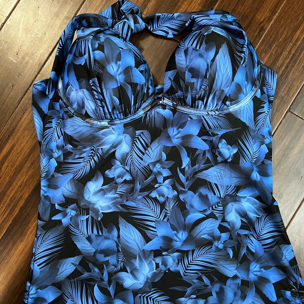 Hapari swim tankini top with underwire S